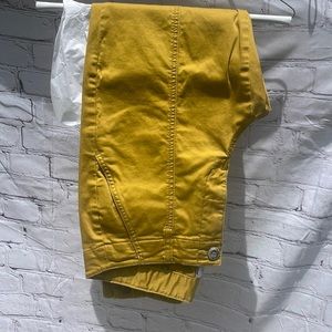 CaBi pants s size 6, gathered at ankles